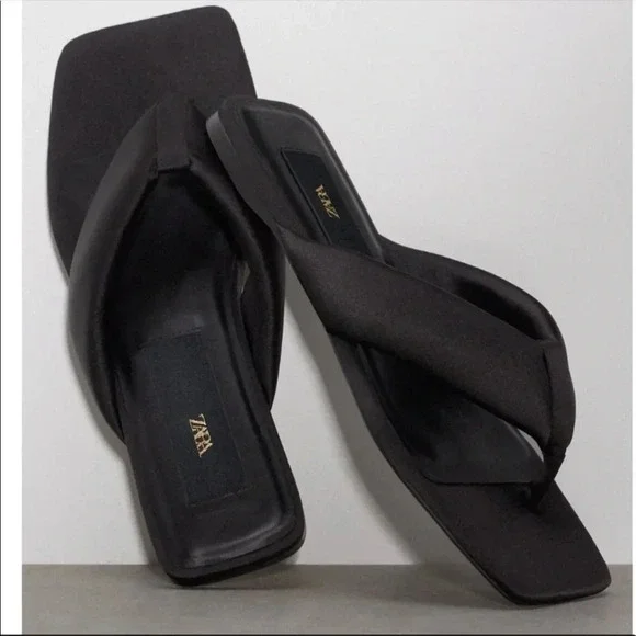 Zara Black Square Toe Quilted Slides Thong Sandals Flip Flop Summer - Picture 8 of 12